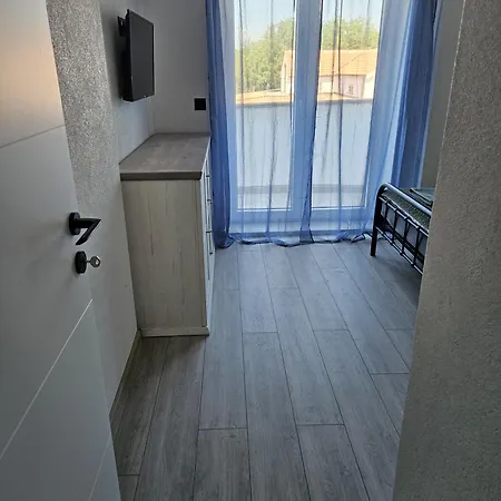 Appartement 1 *