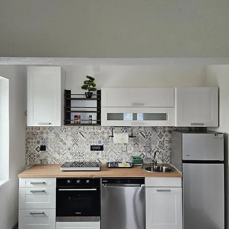 1 Appartement Pinezići