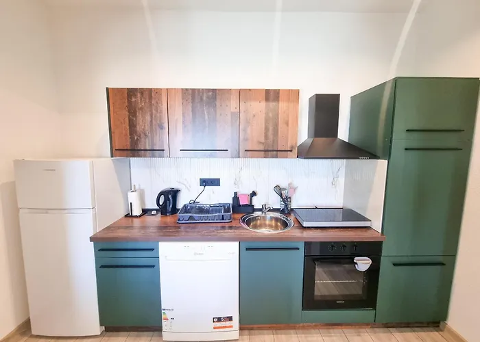 1 Pinezići